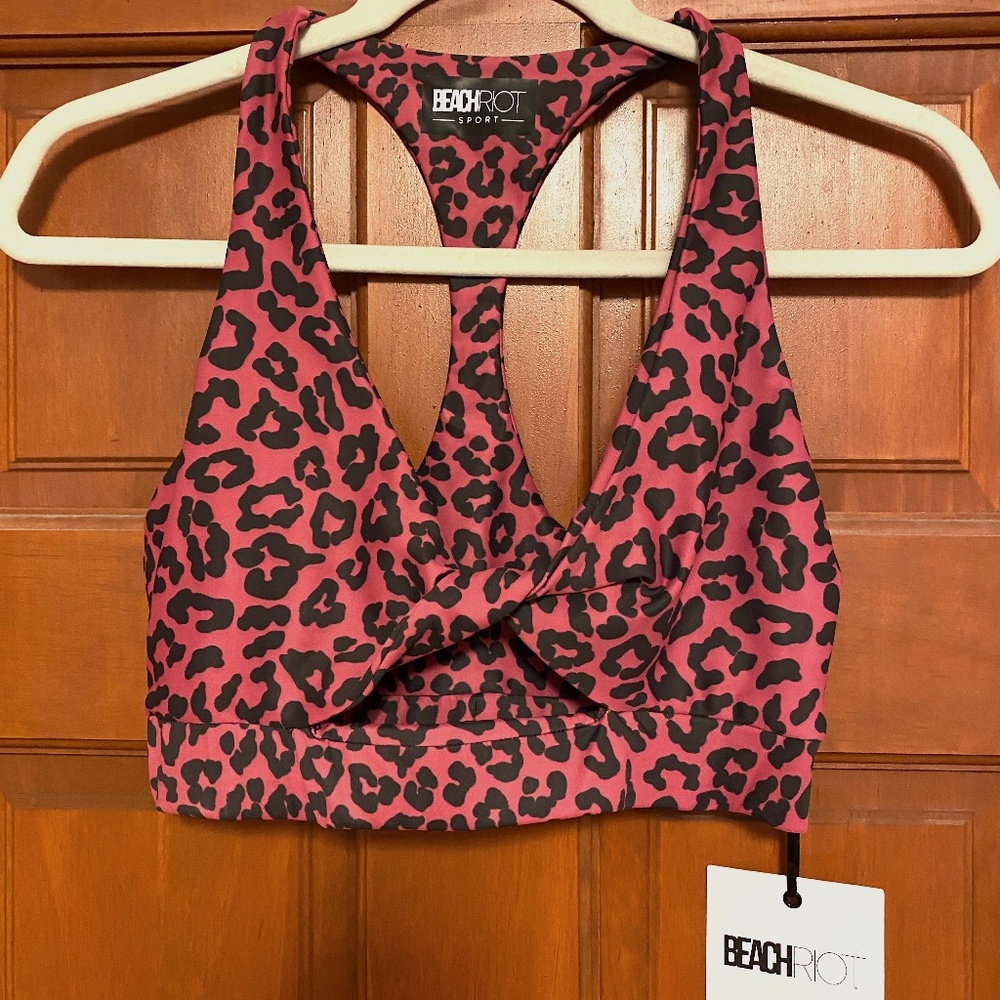 Beach Riot- Twist Sports Bra in Cheetah Print